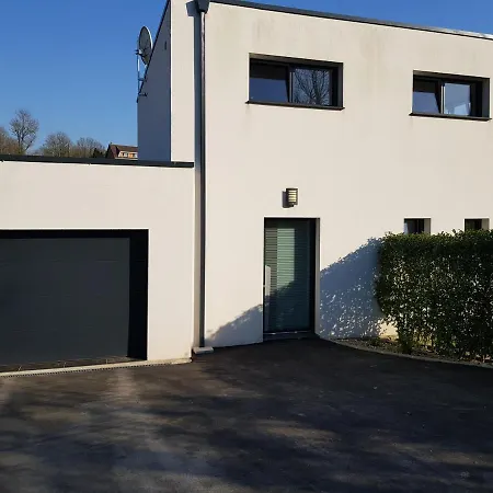 Maison Moderne A La Campagne *